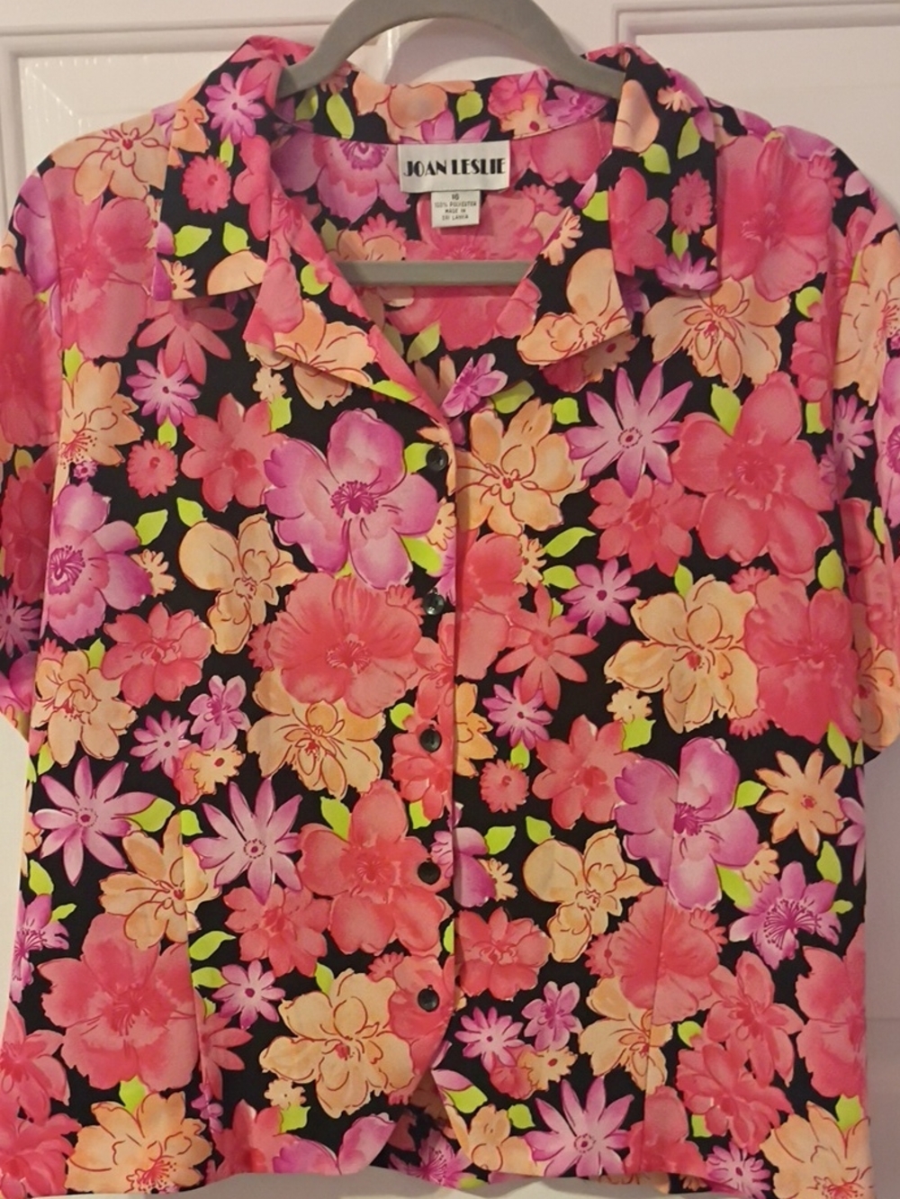 Jan Leslie Floral Button-Up Blouse in Black, Pink & Peach